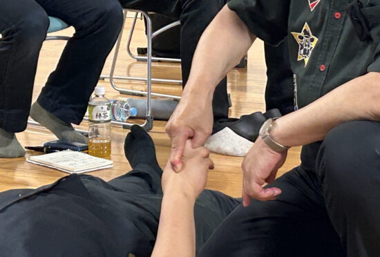 正伝妙見活法協会 整体セミナー
三合松葉之法術